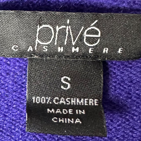 Privé Cashmere Sweater Pullover Sz Small Purple Cowl Neck Quiet Luxury SOFT - Picture 3 of 3